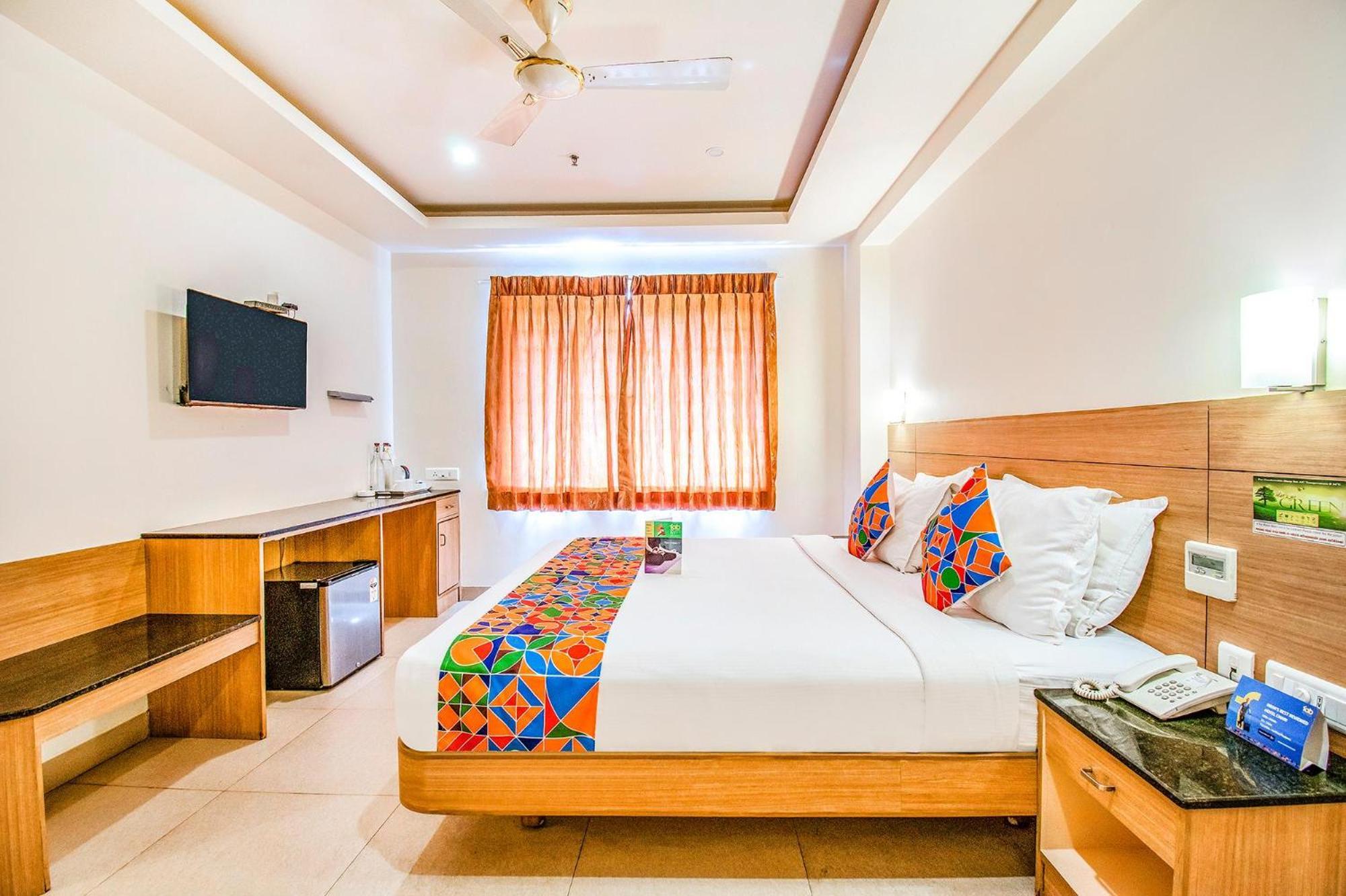 Fabhotel Prime Royal Castle - Nr Coimbatore North Railway Station المظهر الخارجي الصورة